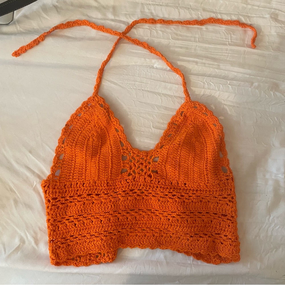 Andi Bagus Crochet top